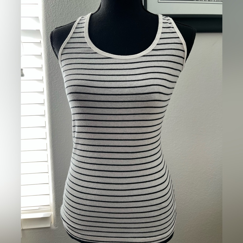 Universal Thread Black & White Striped Tank Top | Casual Basic